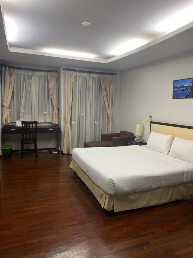 Si Maha Phot The Park 304 Executive Serviced Apartment מראה חיצוני תמונה