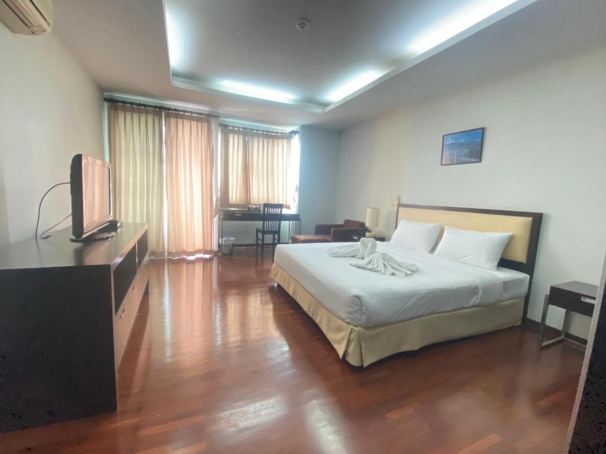 Si Maha Phot The Park 304 Executive Serviced Apartment מראה חיצוני תמונה