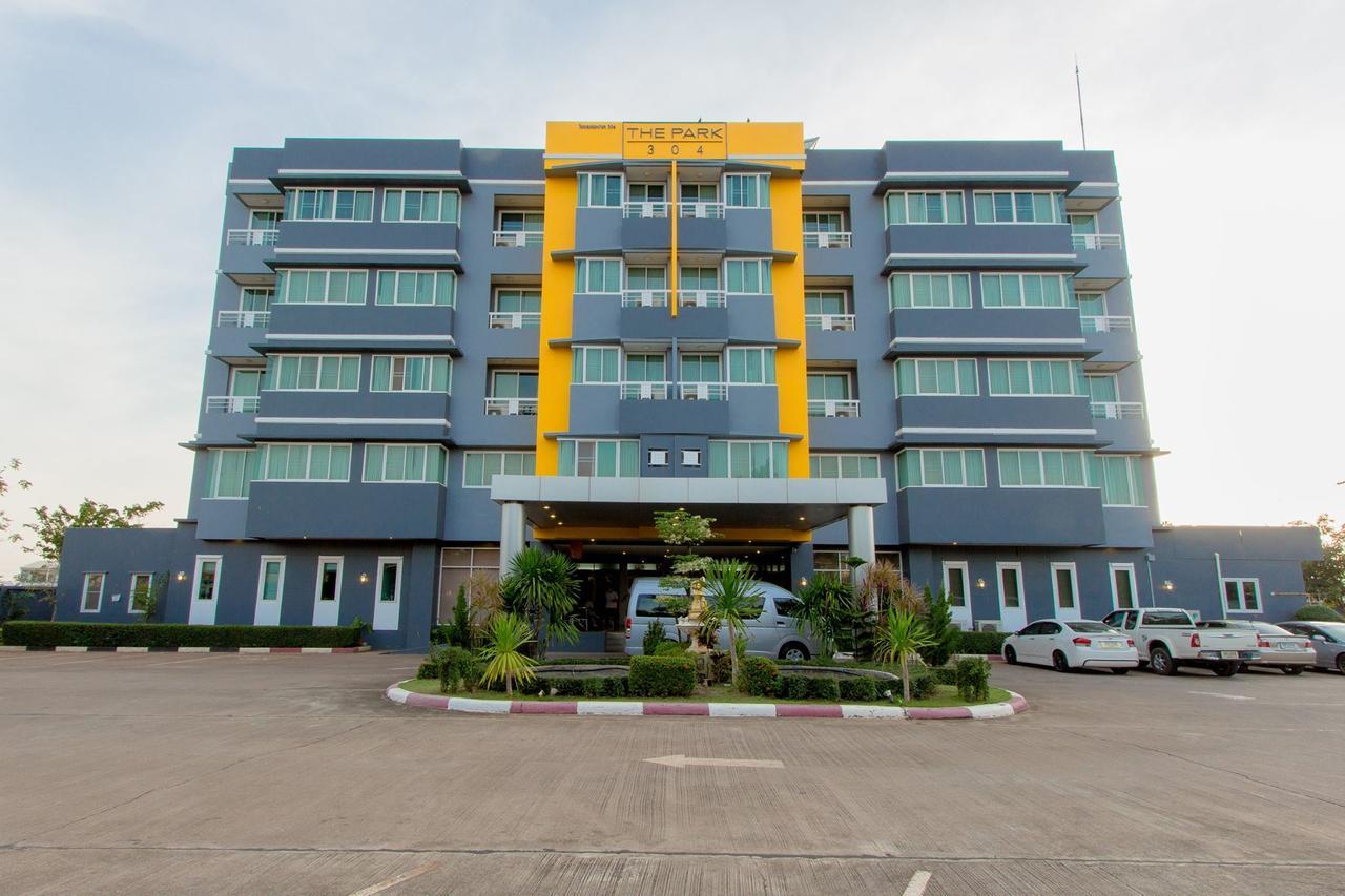 Si Maha Phot The Park 304 Executive Serviced Apartment חדר תמונה
