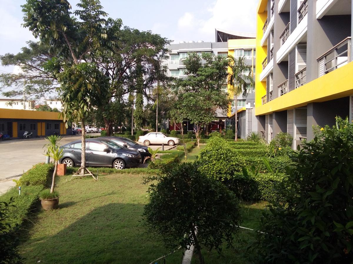 Si Maha Phot The Park 304 Executive Serviced Apartment מראה חיצוני תמונה